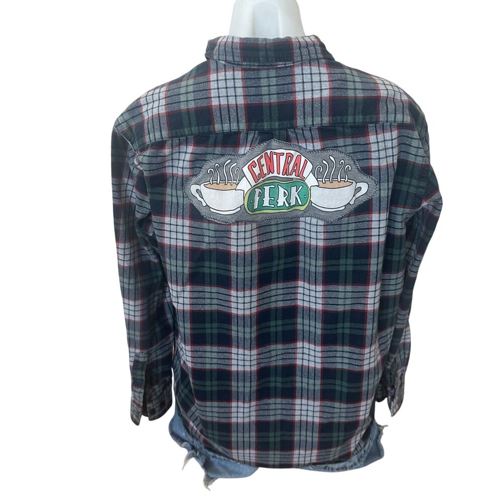Friends Central Perk Plaid Flannel Shirt MEDIUM Oversize Unique F.R.I.E.N.D.S TV